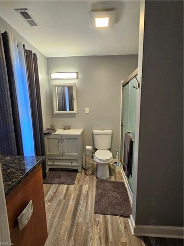 330 Shawen DR, Hampton, VA 23669