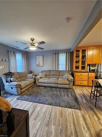 330 Shawen DR, Hampton, VA 23669