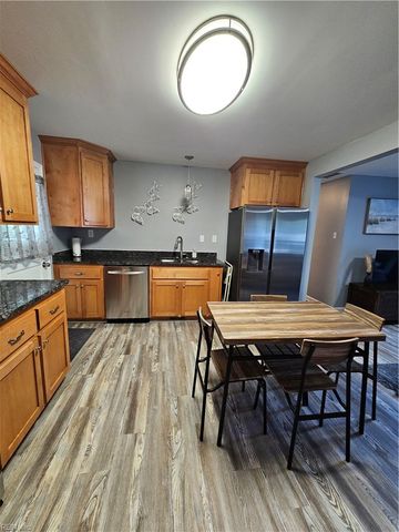 330 Shawen DR, Hampton, VA 23669