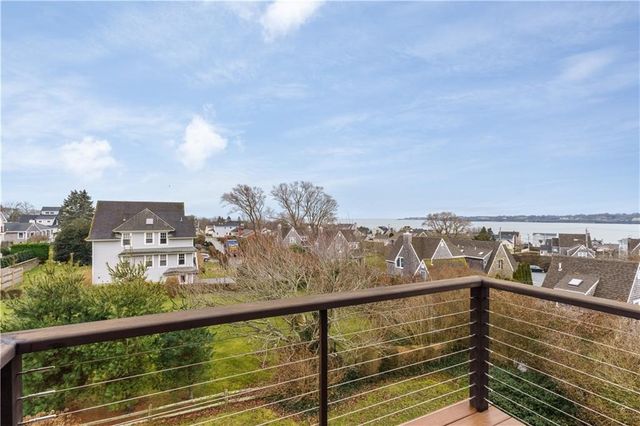 2 Easton Terrace, Middletown, RI 02842