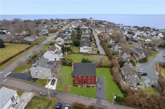 2 Easton Terrace, Middletown, RI 02842