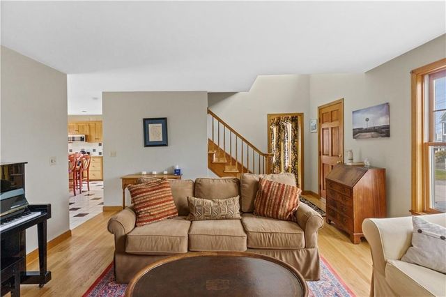 2 Easton Terrace, Middletown, RI 02842