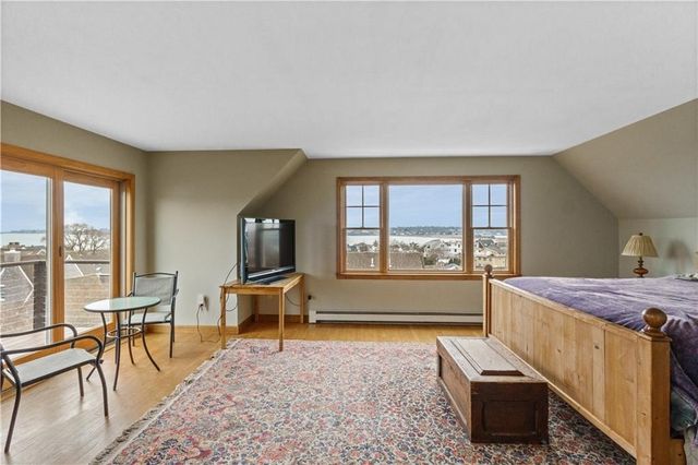 2 Easton Terrace, Middletown, RI 02842