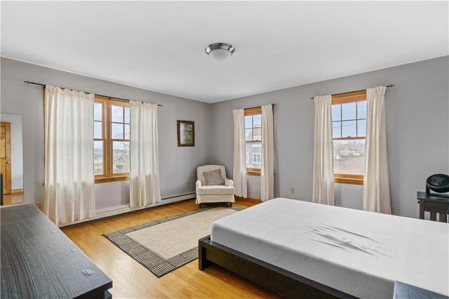 2 Easton Terrace, Middletown, RI 02842