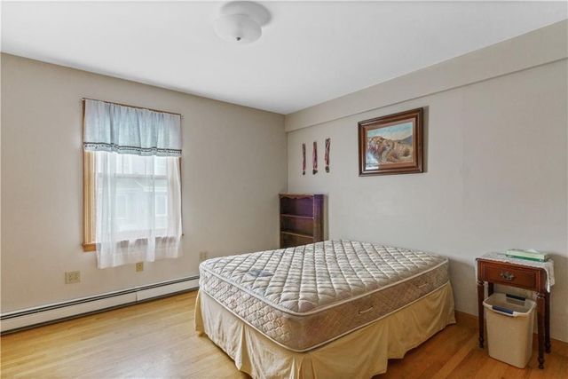 2 Easton Terrace, Middletown, RI 02842