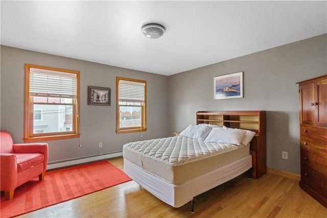 2 Easton Terrace, Middletown, RI 02842