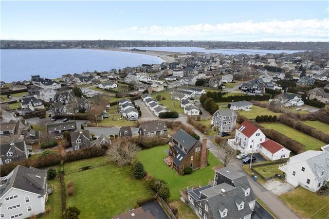 2 Easton Terrace, Middletown, RI 02842