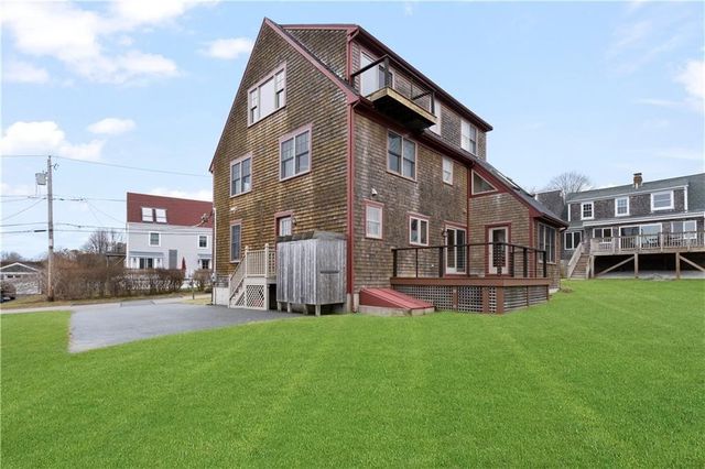 2 Easton Terrace, Middletown, RI 02842