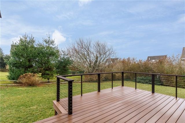 2 Easton Terrace, Middletown, RI 02842