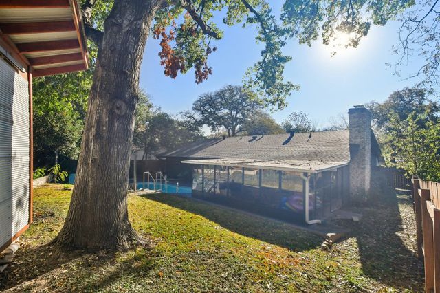6822 Willamette DR, Austin, TX 78723