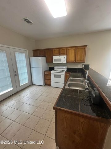6024 E Oktibbeha Street, Bay Saint Louis, MS 39520