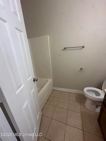 6024 E Oktibbeha Street, Bay Saint Louis, MS 39520