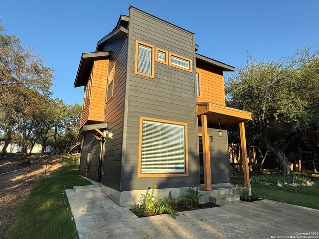 1288 Lonesome, Canyon Lake, TX 78133