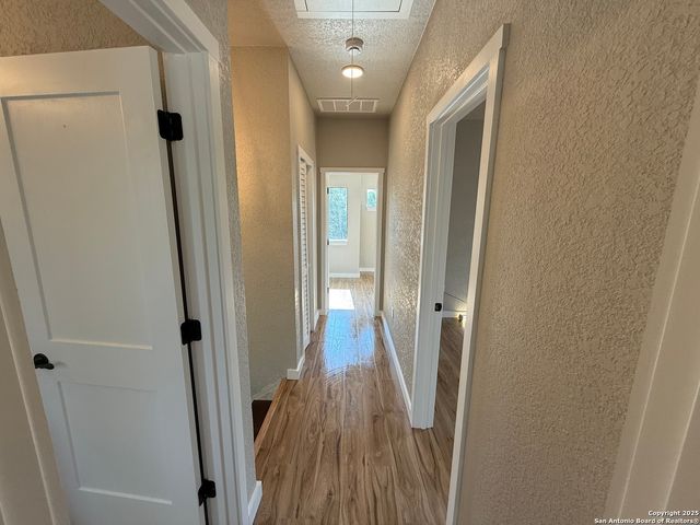 1288 Lonesome, Canyon Lake, TX 78133