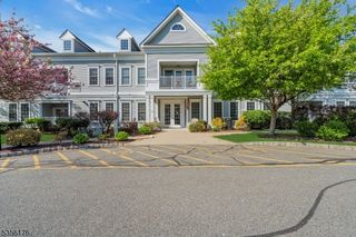 5006 Brookfield Glen Dr 06, White Twp., NJ 07823