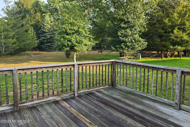 593 Jamaica Boulevard, Toms River, NJ 08757