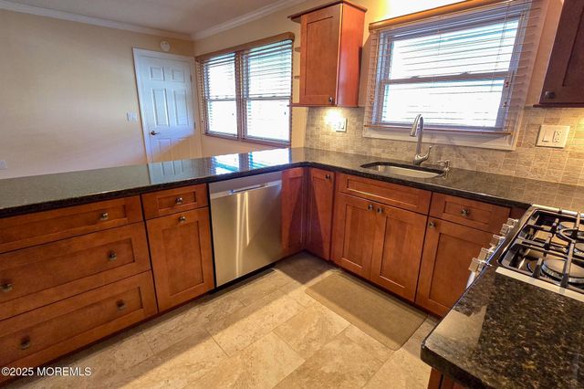 593 Jamaica Boulevard, Toms River, NJ 08757