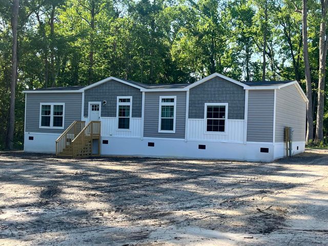 8725 Cottageville Highway, Cottageville, SC 29435