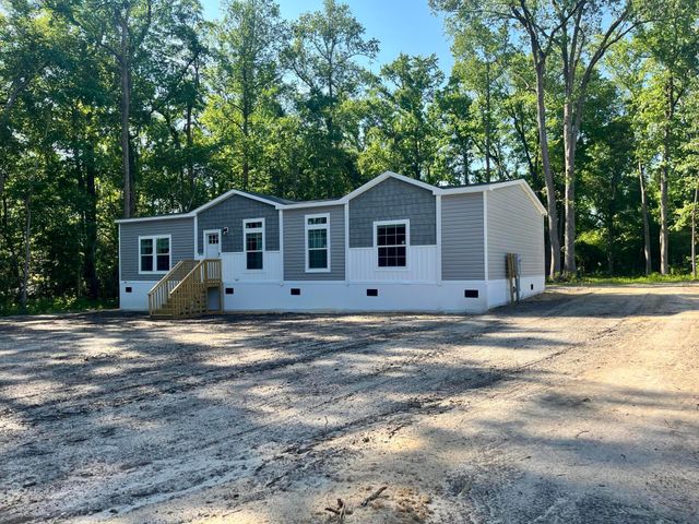 8725 Cottageville Highway, Cottageville, SC 29435