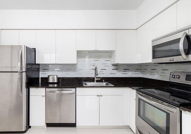1330 West Ave 2105, Miami Beach, FL 33139