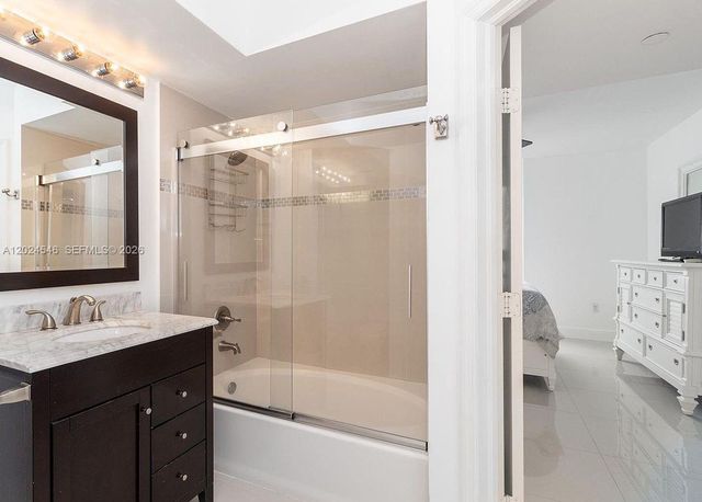1330 West Ave 2105, Miami Beach, FL 33139