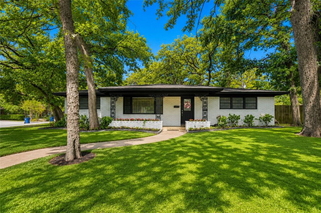 1500 W Lavender Lane, Arlington, TX 76013 — exterior