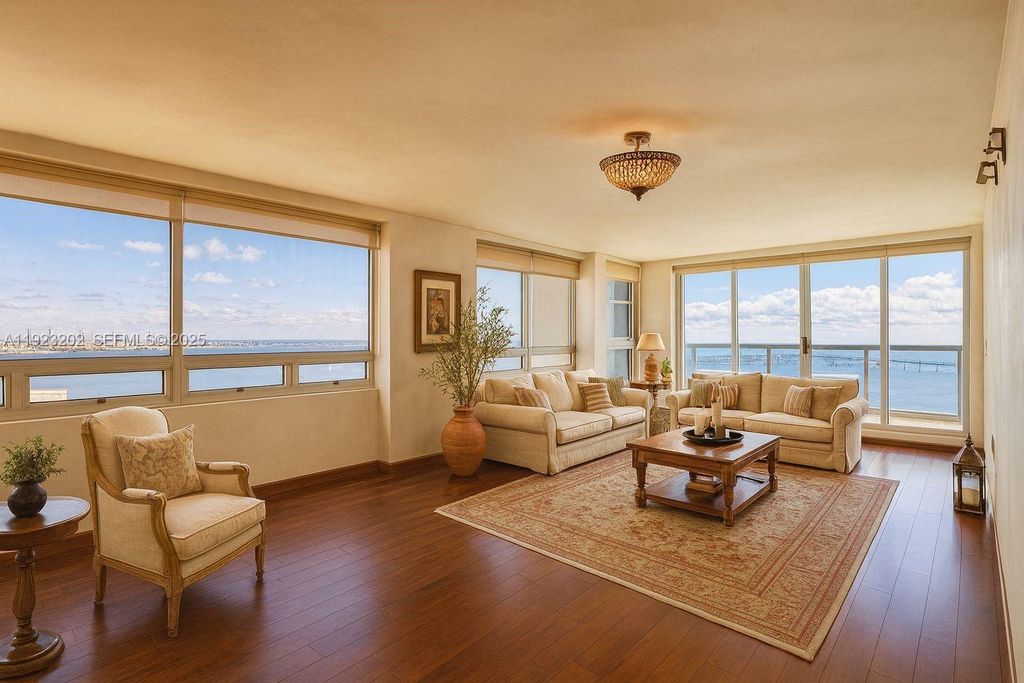 1541 Brickell Ave C2705, Miami, FL 33129