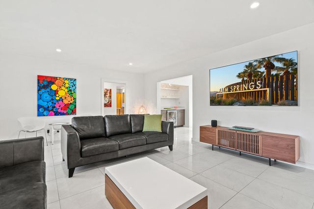 1175 E San Lucas Road, Palm Springs, CA 92264