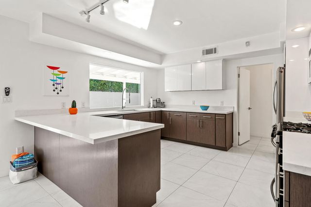 1175 E San Lucas Road, Palm Springs, CA 92264