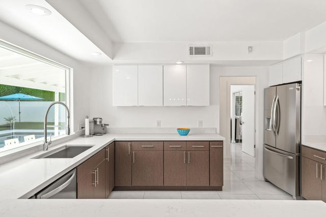 1175 E San Lucas Road, Palm Springs, CA 92264