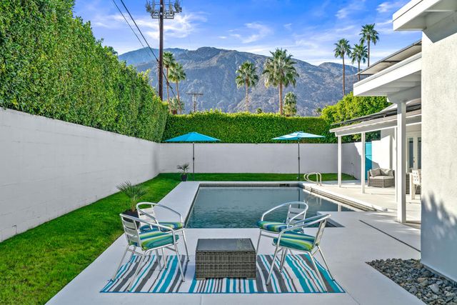 1175 E San Lucas Road, Palm Springs, CA 92264