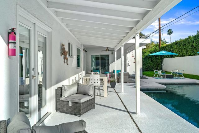 1175 E San Lucas Road, Palm Springs, CA 92264