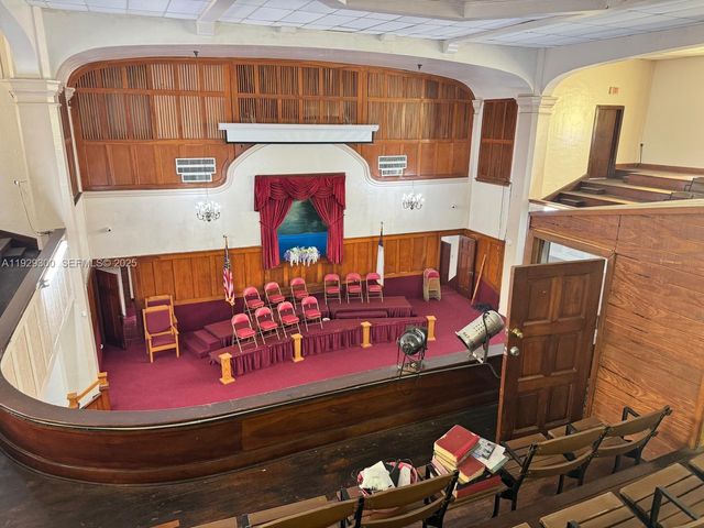 226 SW 17th Ave, Miami, FL 33135