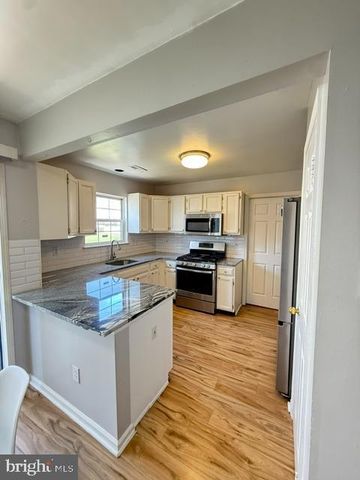 21 CHEROKEE TRL, Burlington, NJ 08016