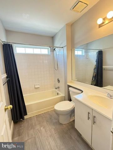 21 CHEROKEE TRL, Burlington, NJ 08016