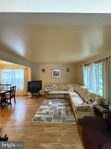 21 CHEROKEE TRL, Burlington, NJ 08016