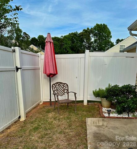 2027 Shady Pond Drive 174, Clover, SC 29710