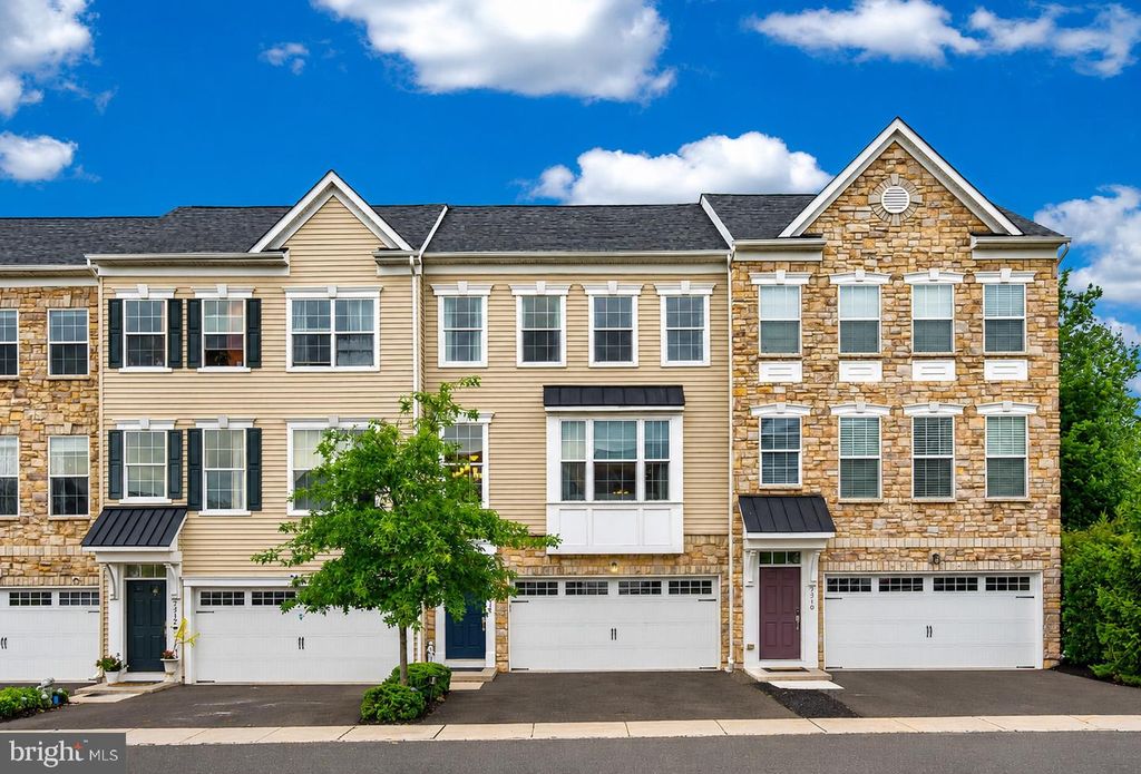 2314 MACIS CIR, Warrington, PA 18976