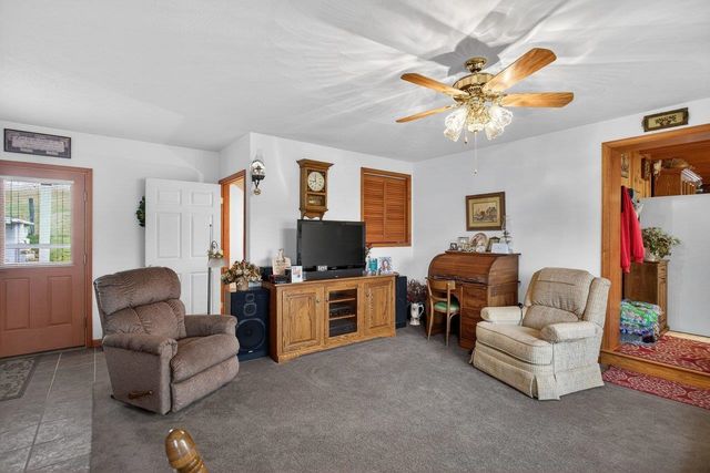 1098 PATTERSON MILL RD, Grottoes, VA 24441