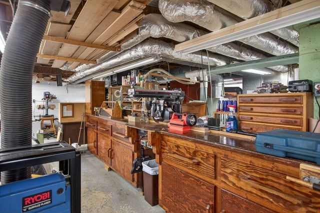 1098 PATTERSON MILL RD, Grottoes, VA 24441