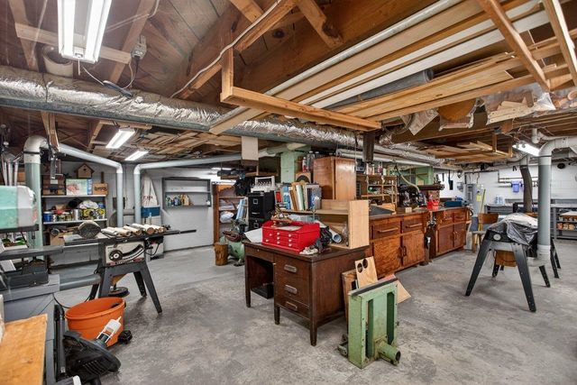 1098 PATTERSON MILL RD, Grottoes, VA 24441