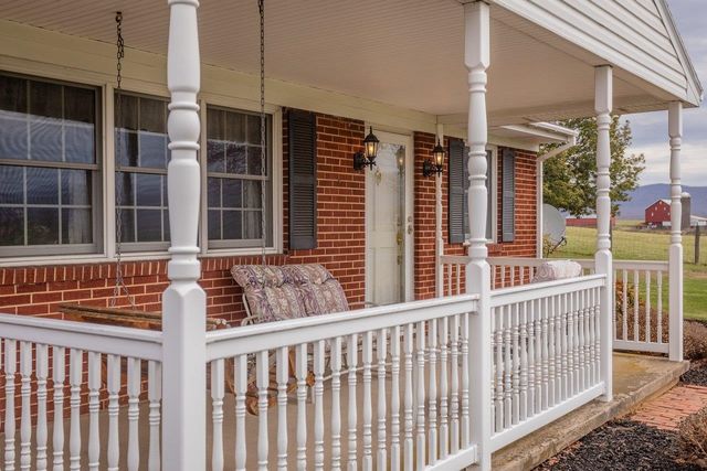 1098 PATTERSON MILL RD, Grottoes, VA 24441