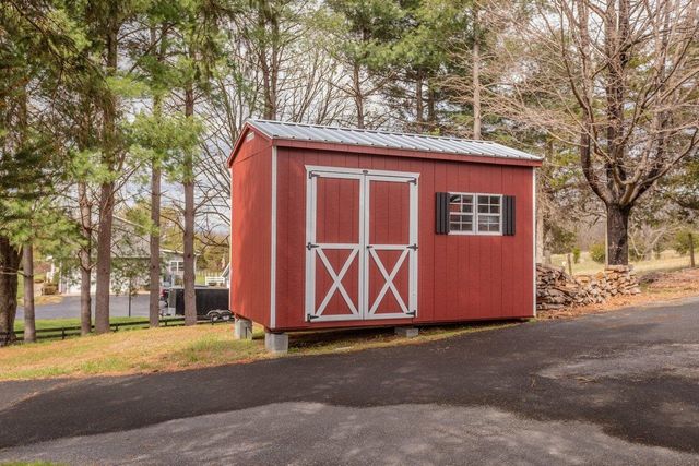 1098 PATTERSON MILL RD, Grottoes, VA 24441