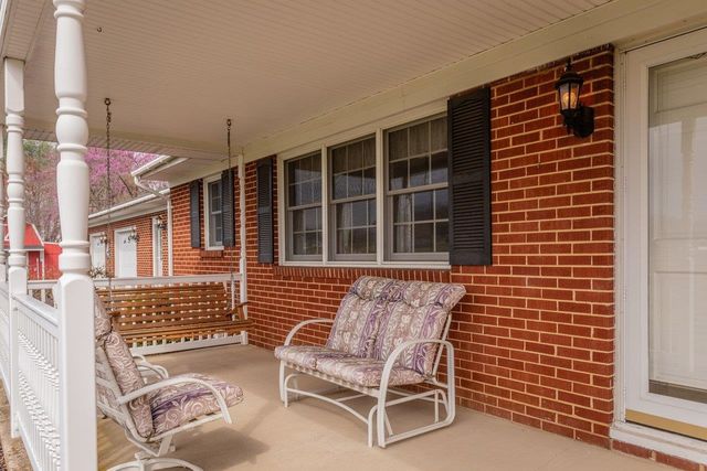 1098 PATTERSON MILL RD, Grottoes, VA 24441