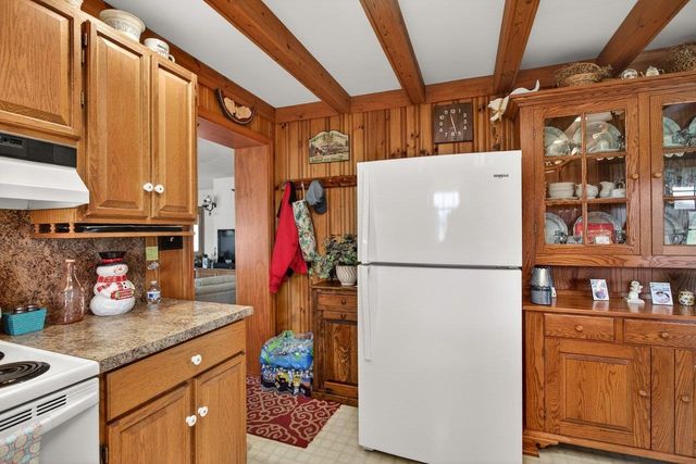 1098 PATTERSON MILL RD, Grottoes, VA 24441