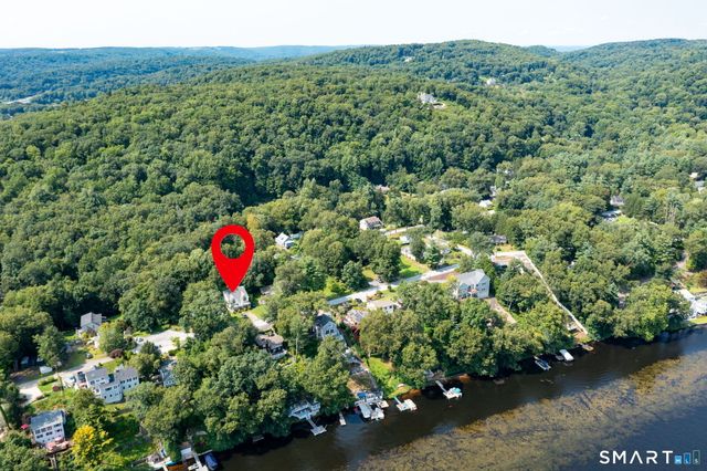 296 Lakemere Drive, Southbury, CT 06488