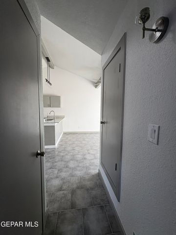 11415 Sundrop Court A, El Paso, TX 79936