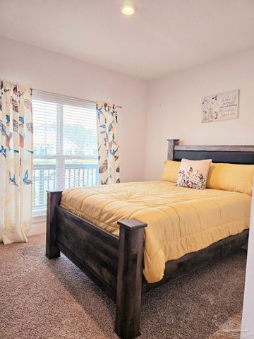 11013 Coues Dr, Pensacola, FL 32526