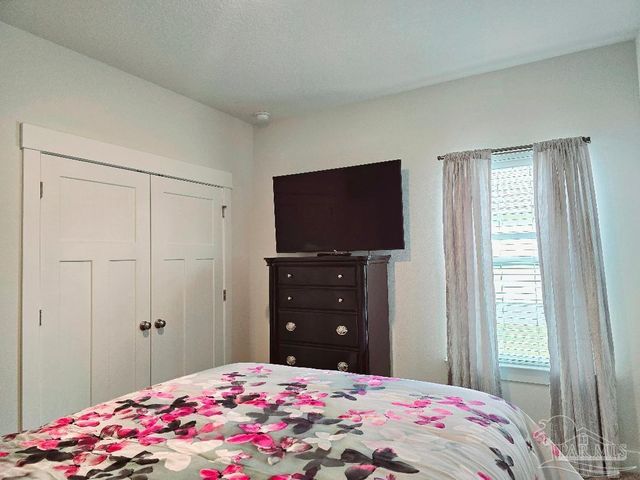 11013 Coues Dr, Pensacola, FL 32526
