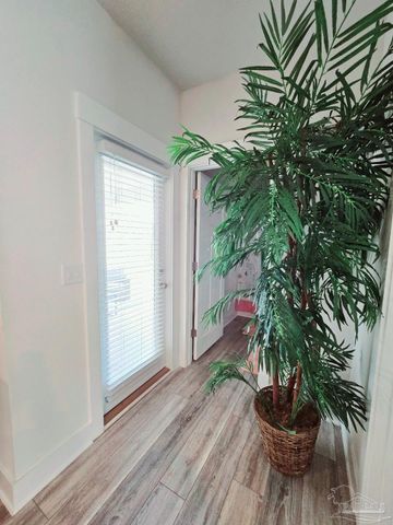 11013 Coues Dr, Pensacola, FL 32526